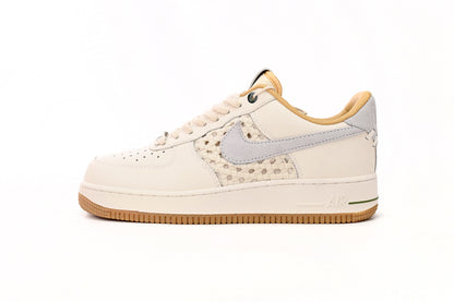 Nike Air Force 1 Pale Fildeș Pantofi sport - prezentare produs