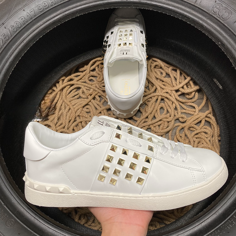 Valentino Rockstud Alb - prezentare produs