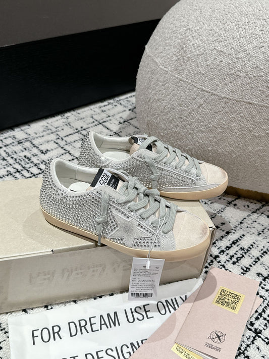 Golden Goose Deluxe G09 - prezentare produs