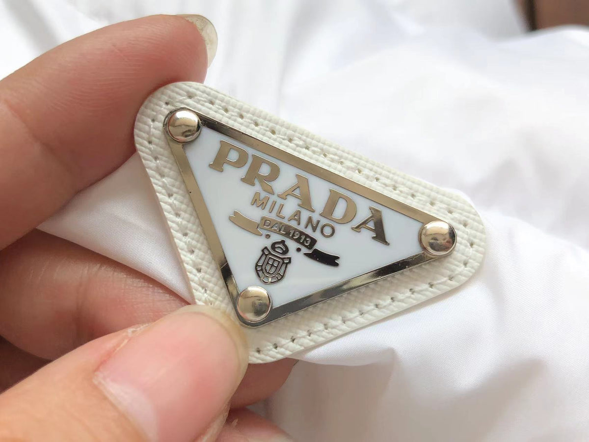 Prada Women Down Geacă Negru Alb - prezentare produs