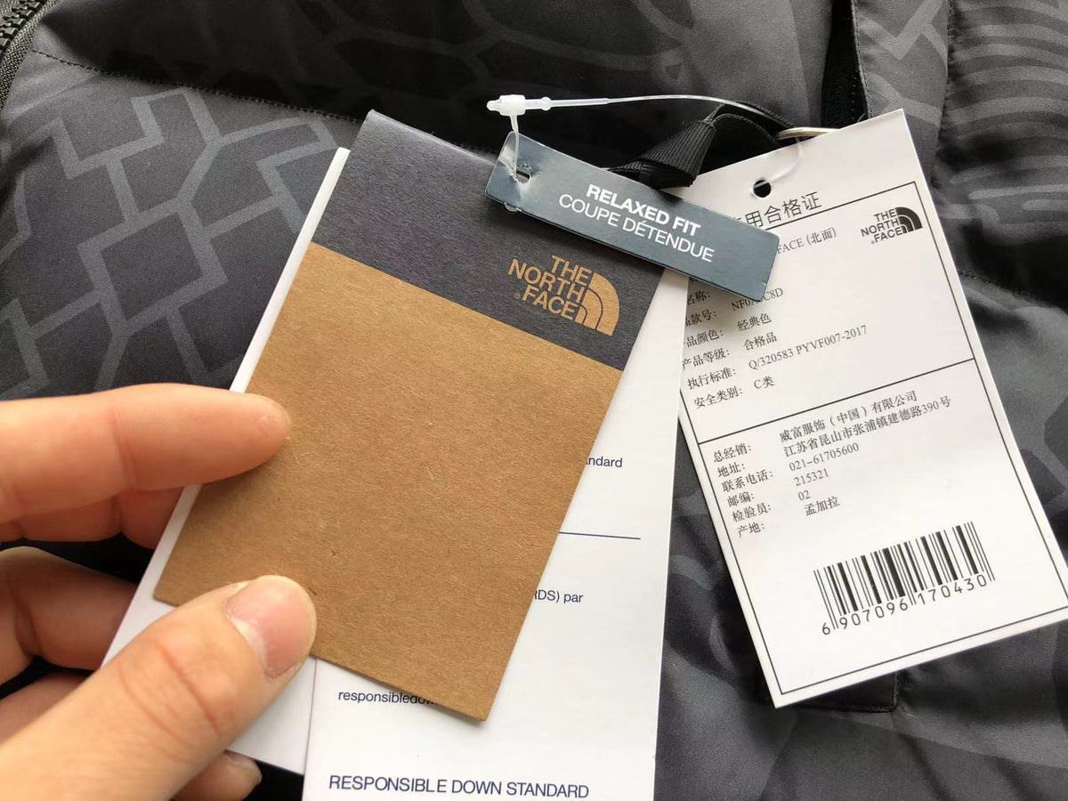 The North Face 700 Negru Pattern Geacă - prezentare produs