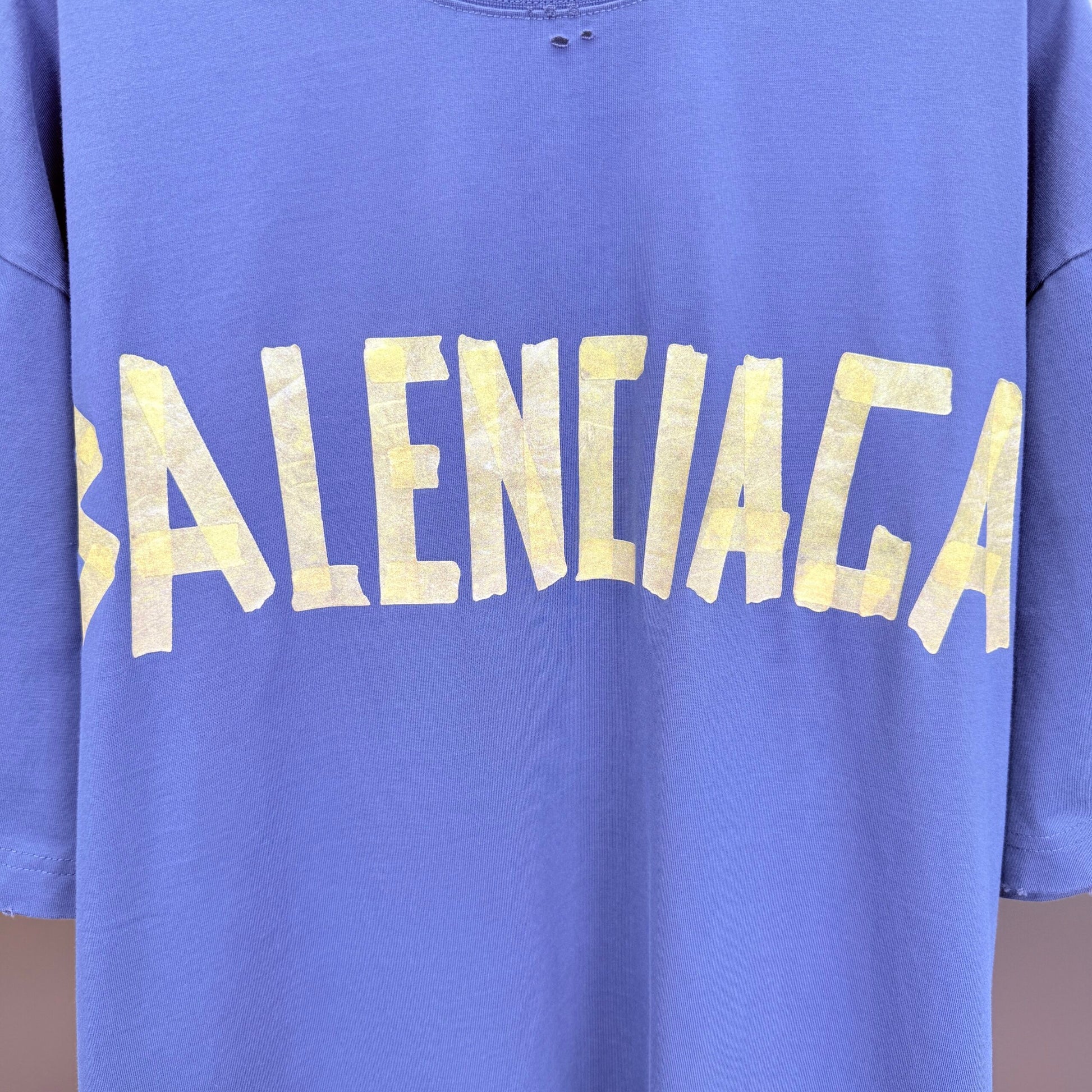 Balenciaga T Cămașă Exclusive - prezentare produs
