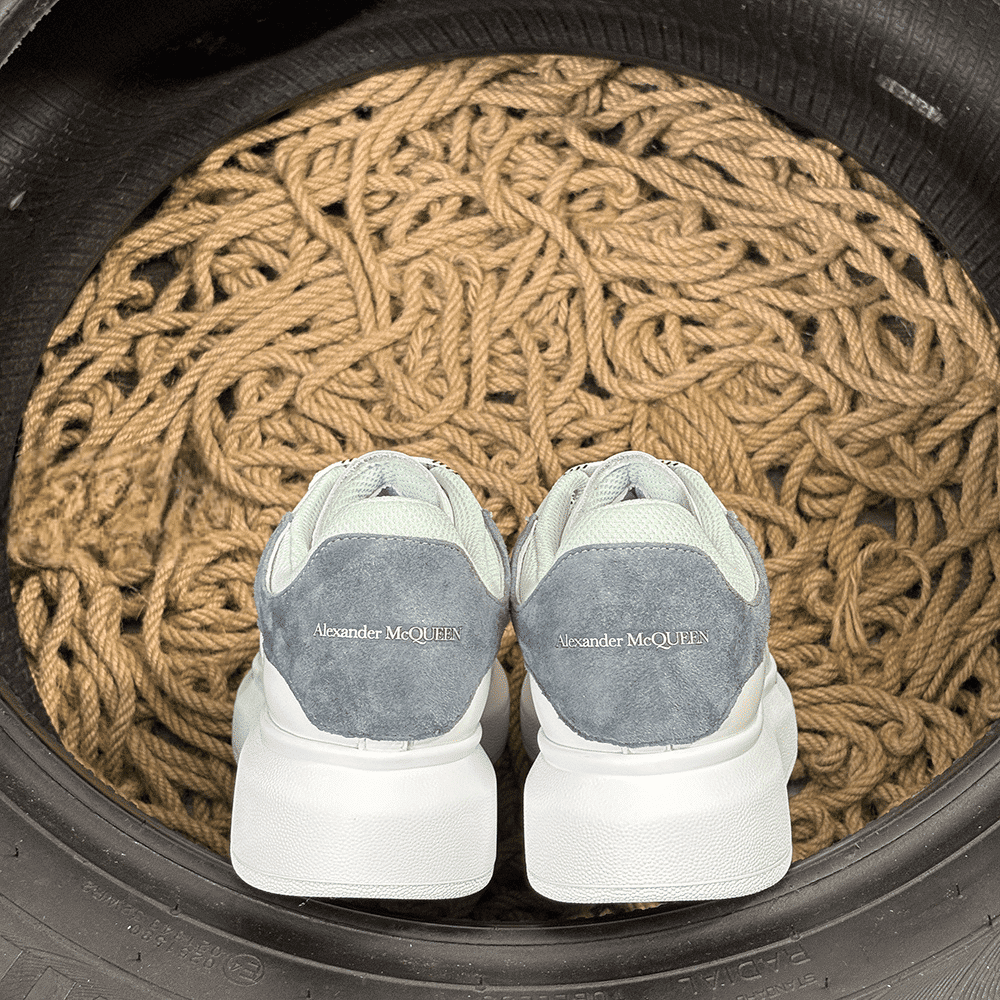 Alexander Mcqueen 3 - prezentare produs
