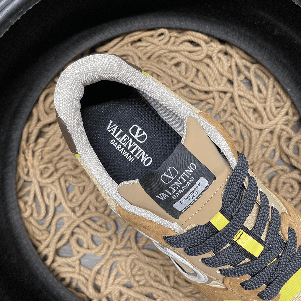 Valentino Vlogo Low Maro - prezentare produs