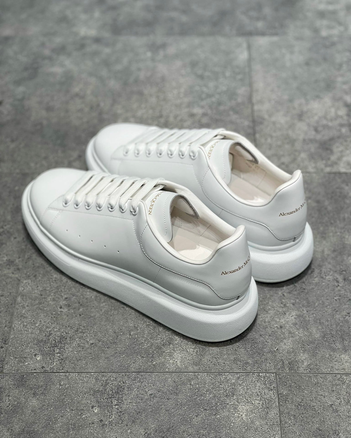 Alexander McQueen Full Alb Pantofi sport - prezentare produs