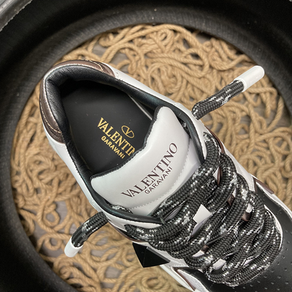 Valentino One Stud Alb Negru Pantofi sport - prezentare produs