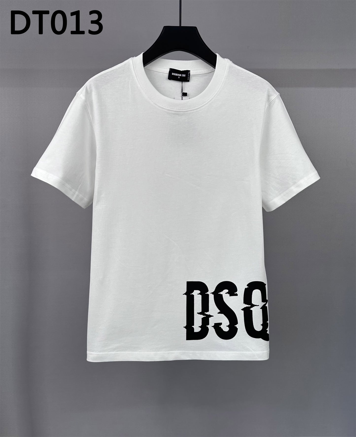 Dsquared2 T Cămașă Dt013 - prezentare produs