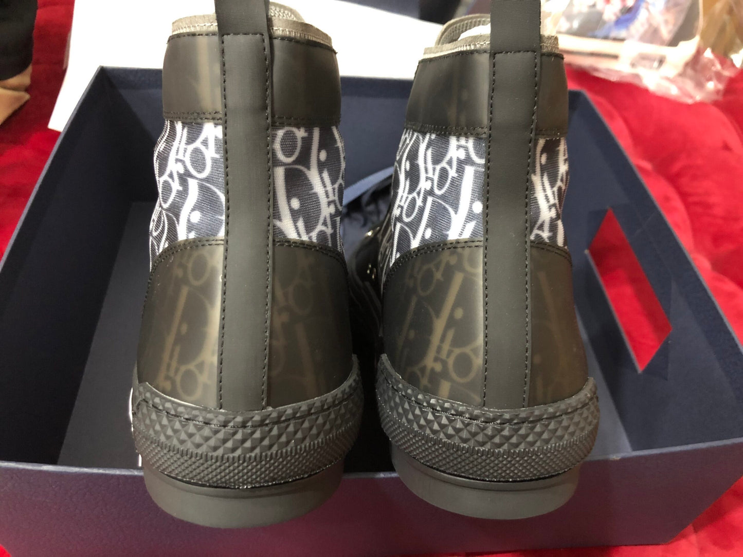 Dior B23 Hi Top Negru Clothing - prezentare produs