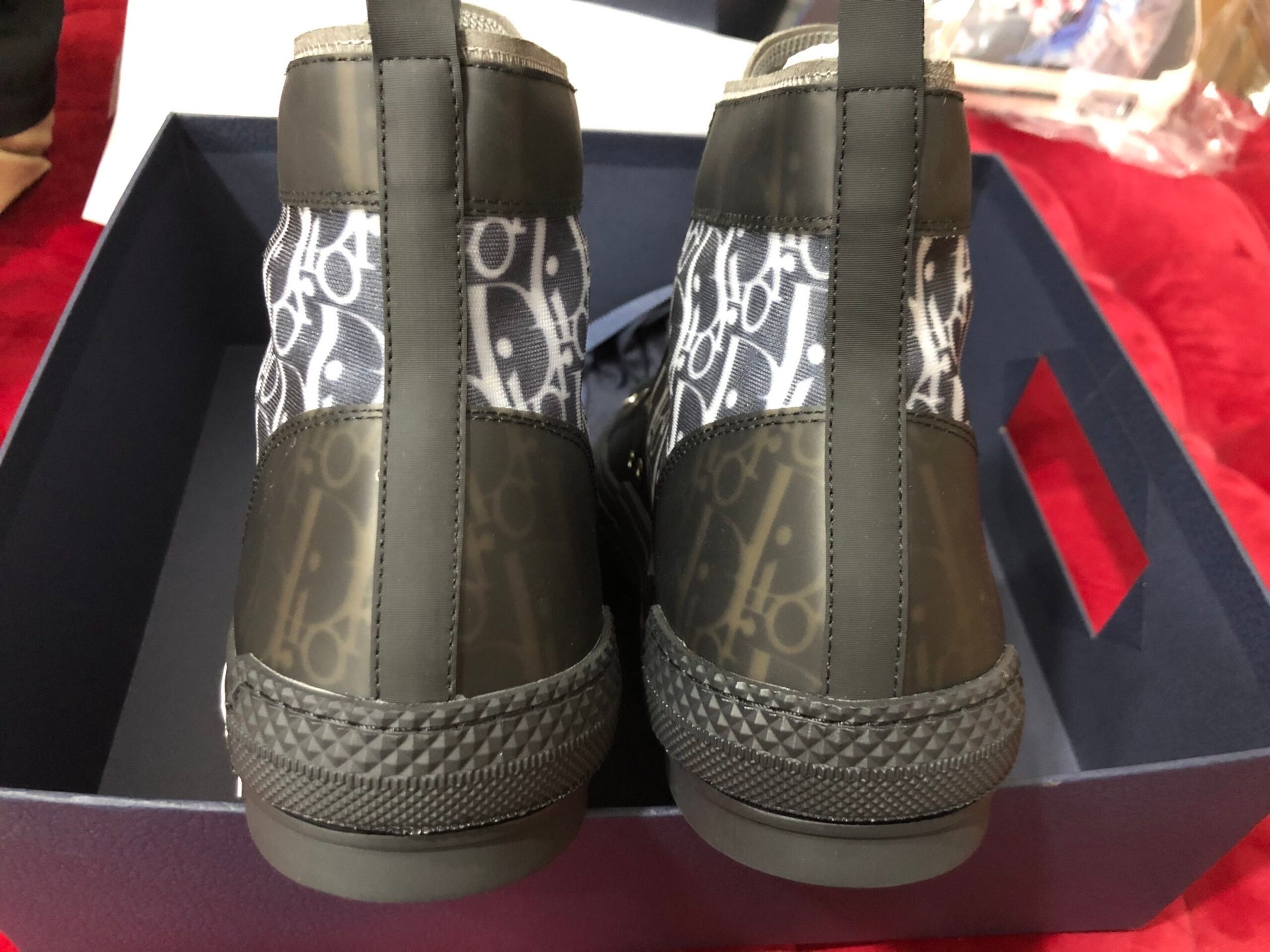 Dior B23 Hi Top Negru Clothing - prezentare produs