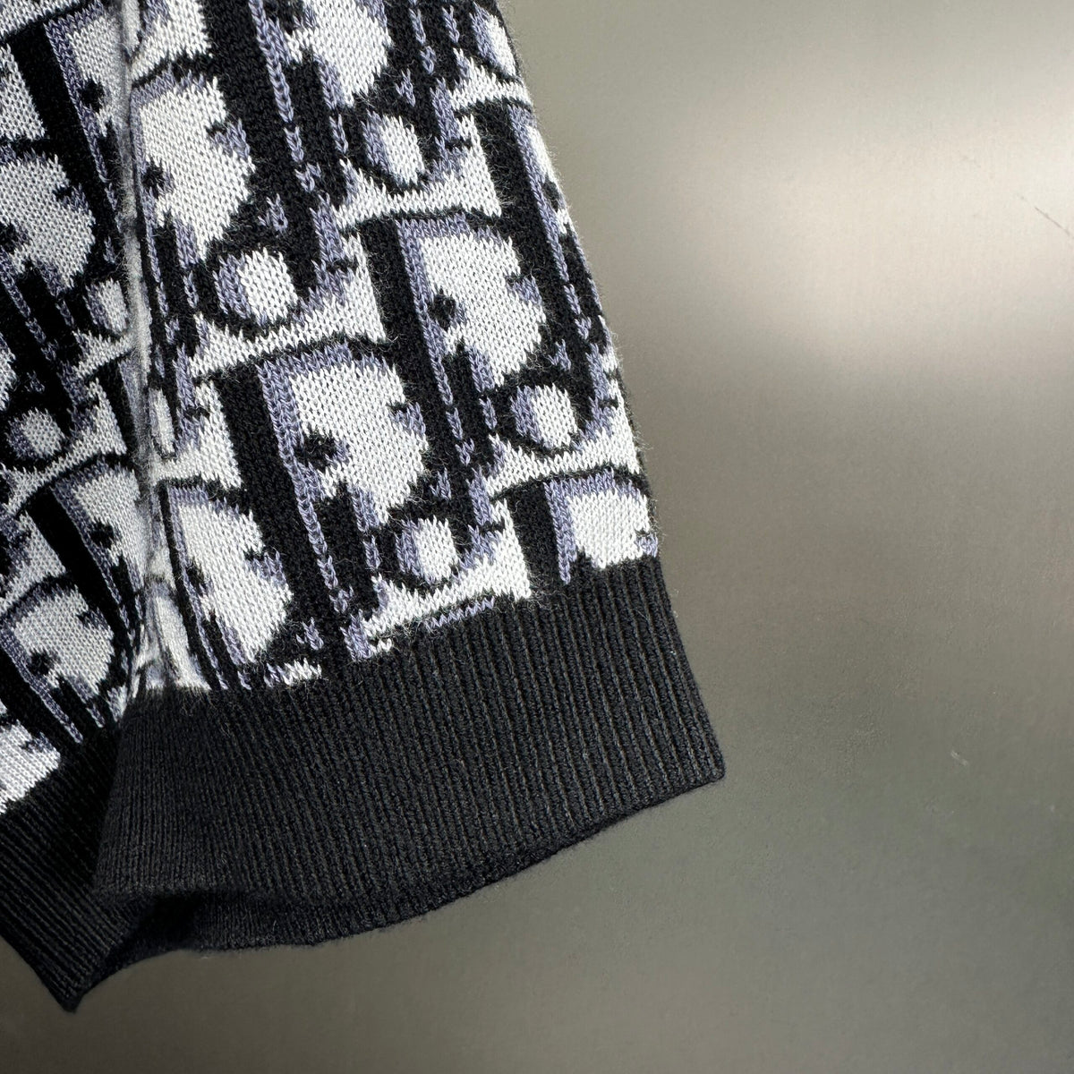 Dior T Cămașă Exclusive - prezentare produs