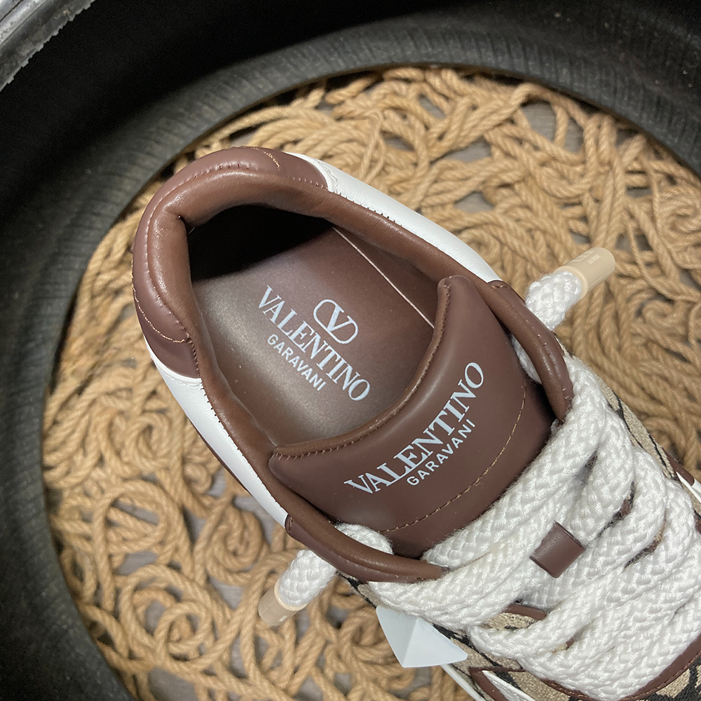 Valentino One Stud Negru Pantofi sport - prezentare produs
