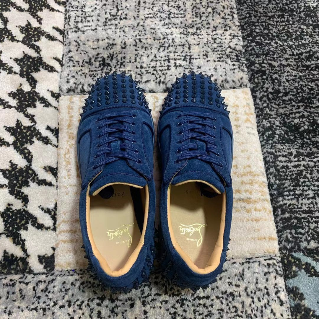 Christian Louboutin Închis Albastru Velvet Spikes Low - prezentare produs