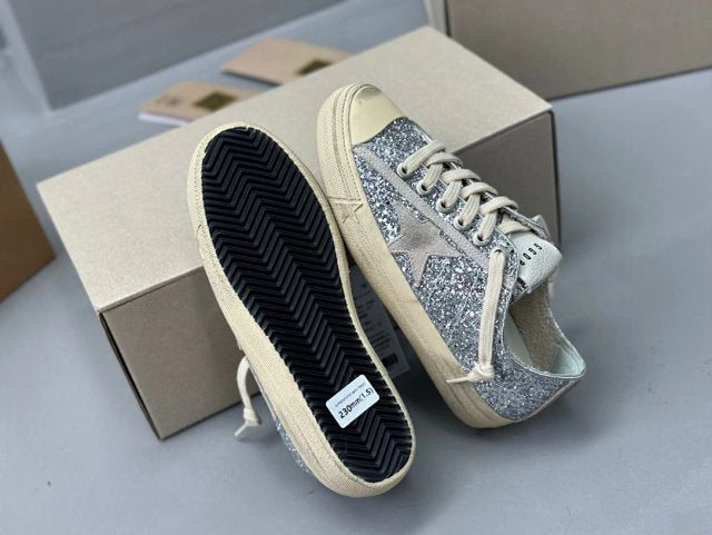 Golden Goose Deluxe G26 - prezentare produs