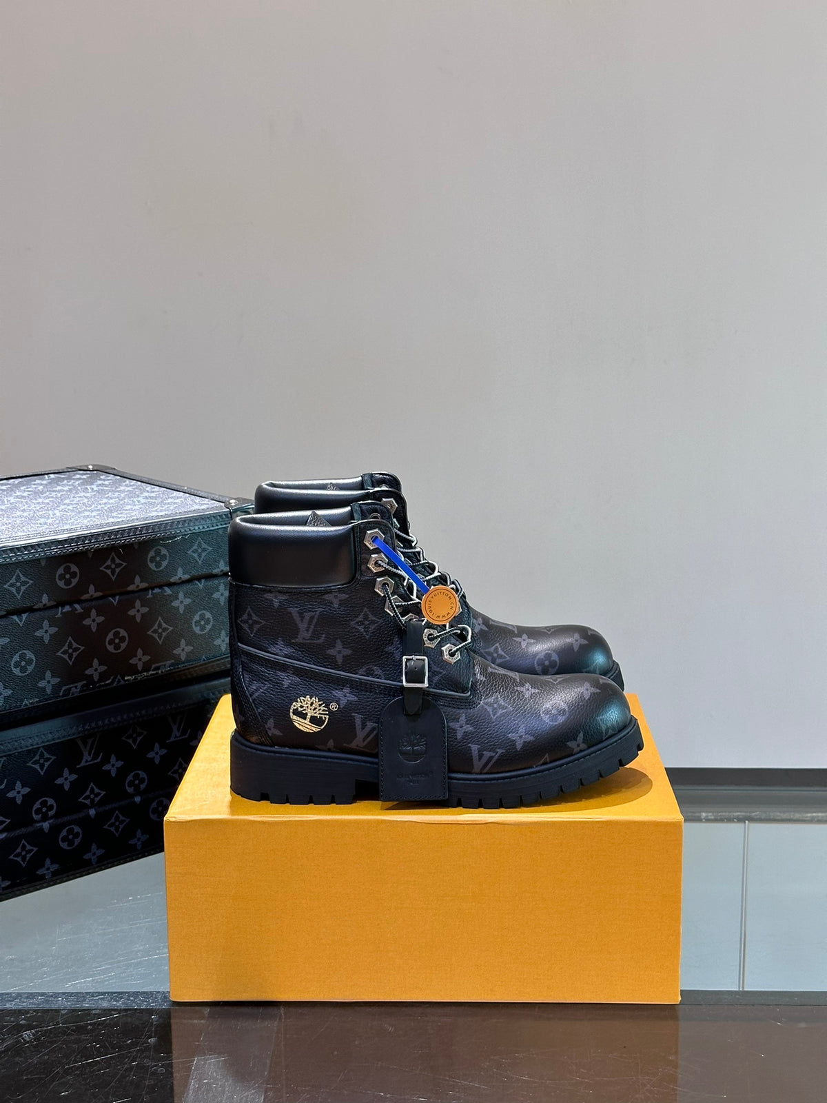 Louis Vuitton LV X Timberland Ghete Negru Piele - prezentare produs