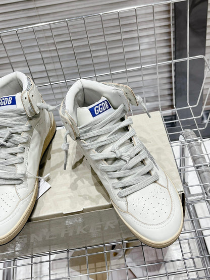Golden Goose Deluxe High G18 - prezentare produs