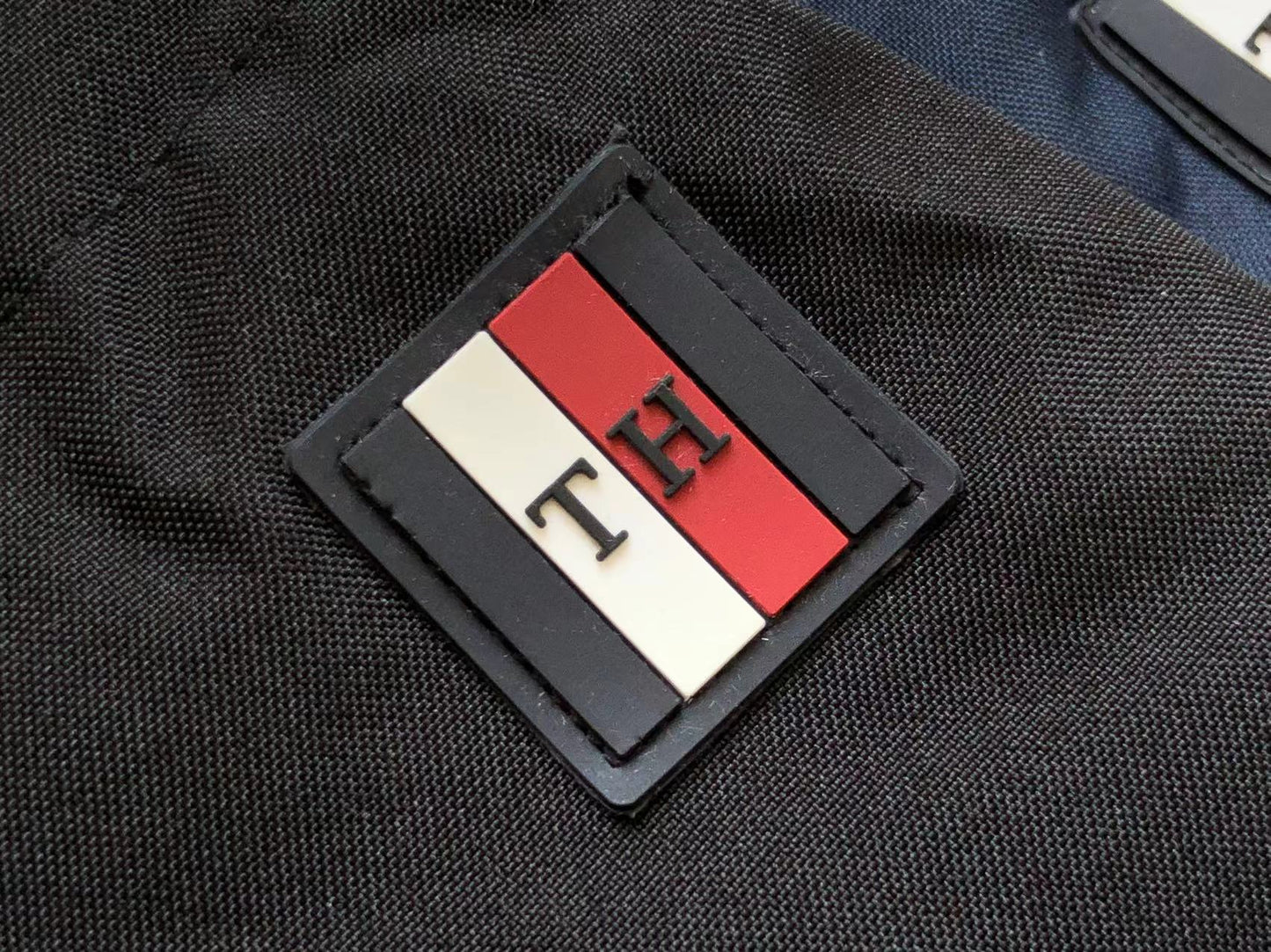 Tommy Hilfiger Winter Geacă - prezentare produs