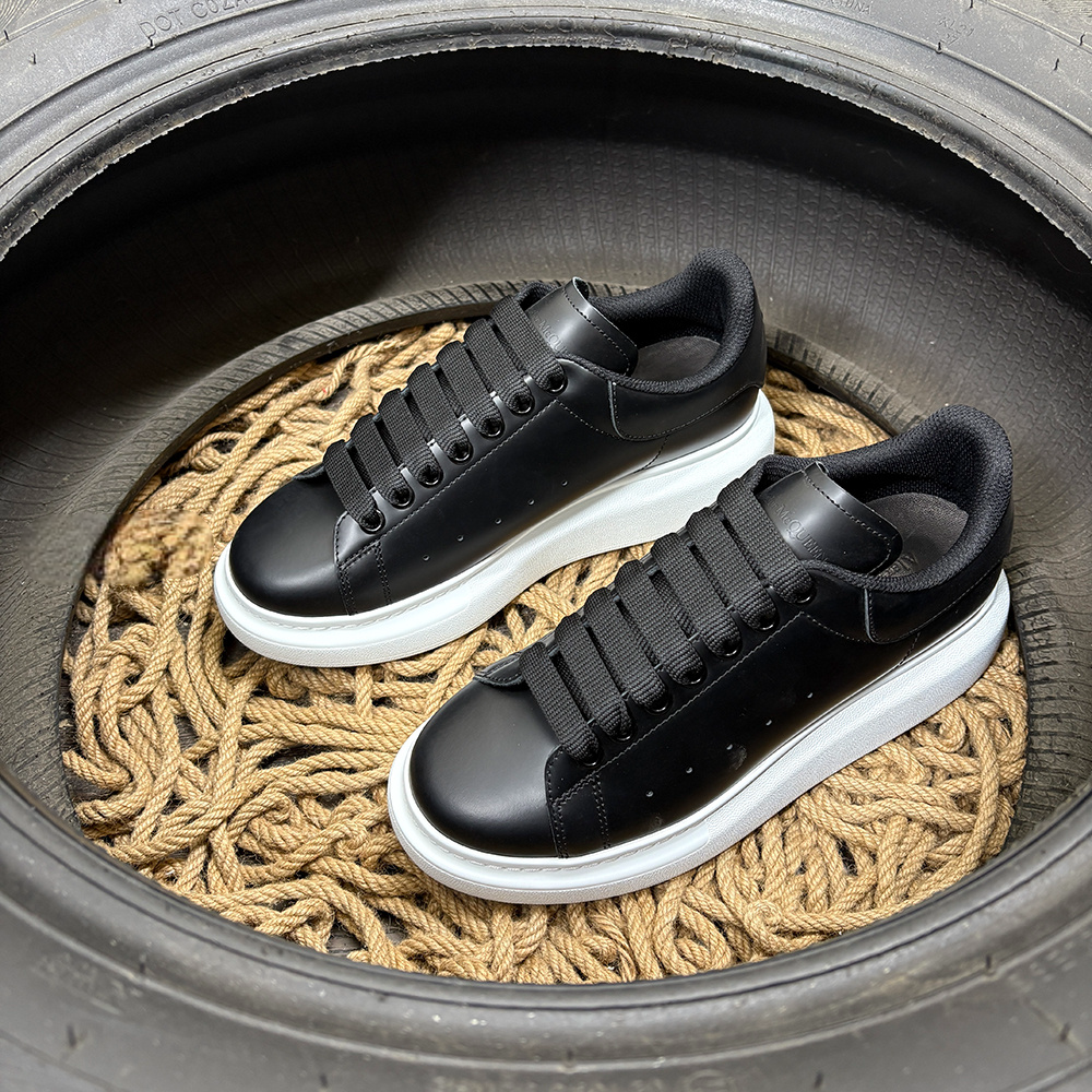 Alexander McQueen New Colecție Pantofi sport - prezentare produs