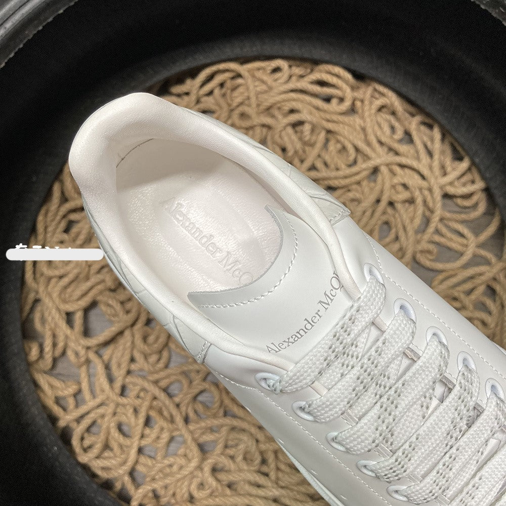 Alexander McQueen Alb Snake Skin - prezentare produs