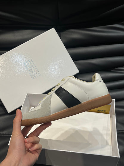 Maison Margiela Pantofi sport Alb Negru - prezentare produs