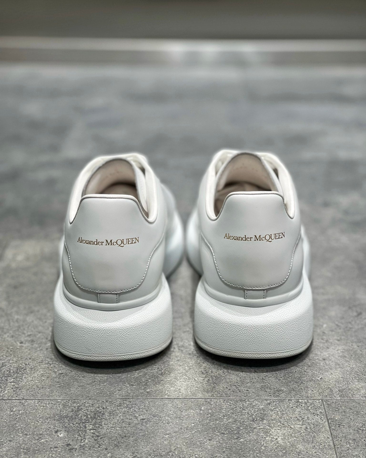Alexander McQueen Full Alb Pantofi sport - prezentare produs