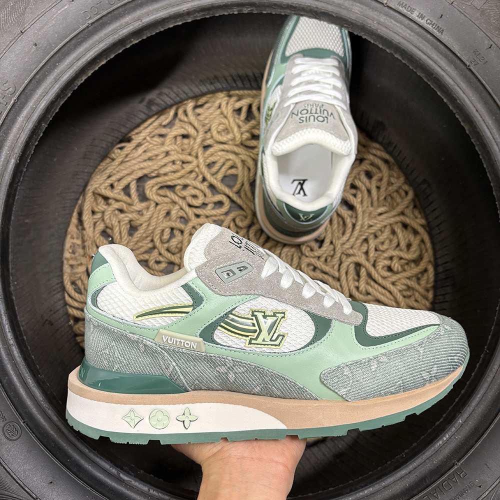 Louis Vuitton LV Run Away Turquoise - prezentare produs