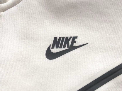 Nike Tech Fleece Full Alb Fleece - prezentare produs