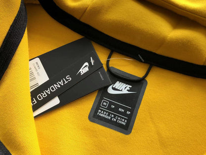 Nike Tech Fleece Galben Fleece - prezentare produs