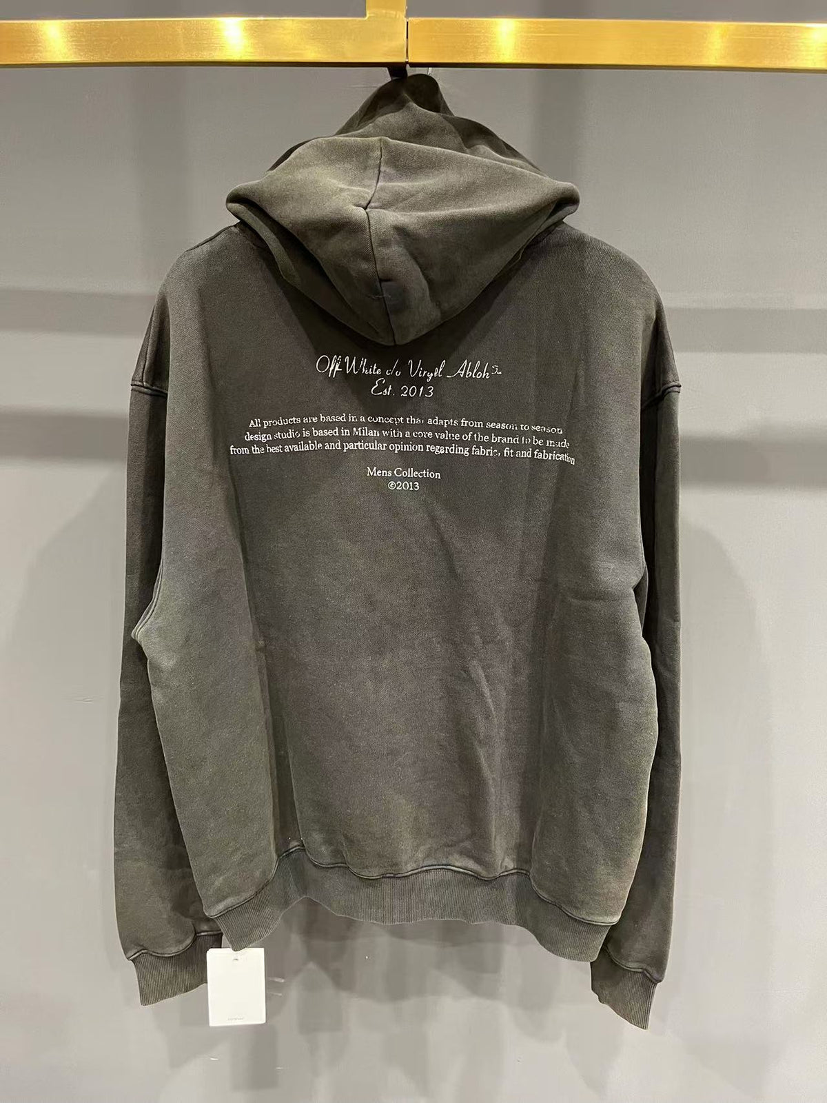 Off-White Off-White Hanorac O05 - prezentare produs
