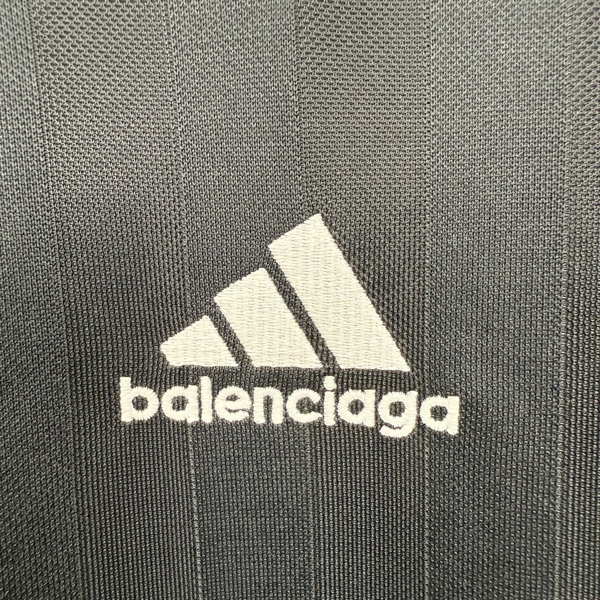 Balenciaga T Cămașă Exclusive - prezentare produs