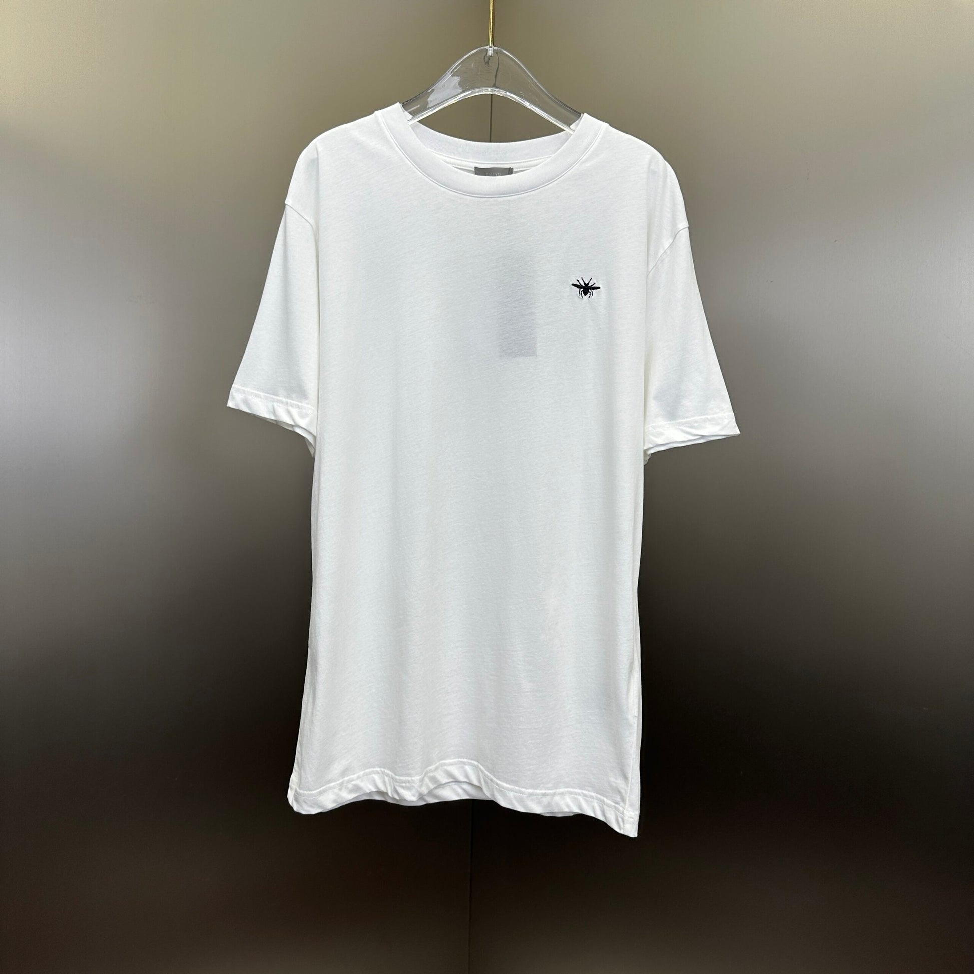Dior Tricou Exclusive - prezentare produs