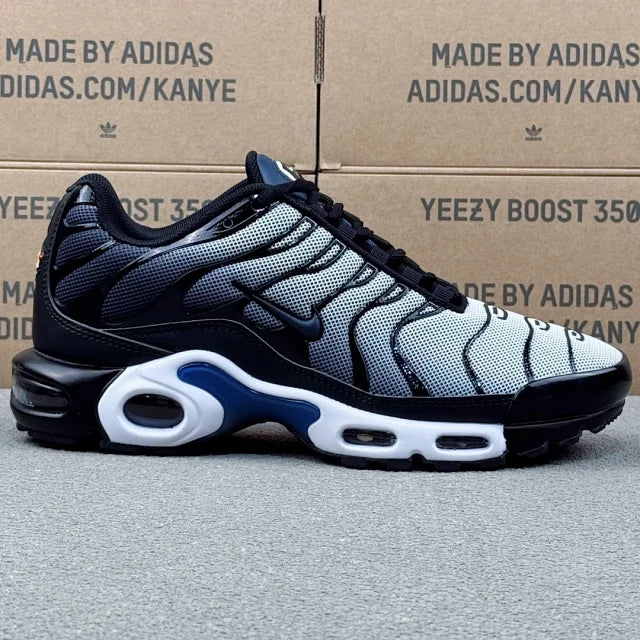 Nike TN Alb Negru - prezentare produs