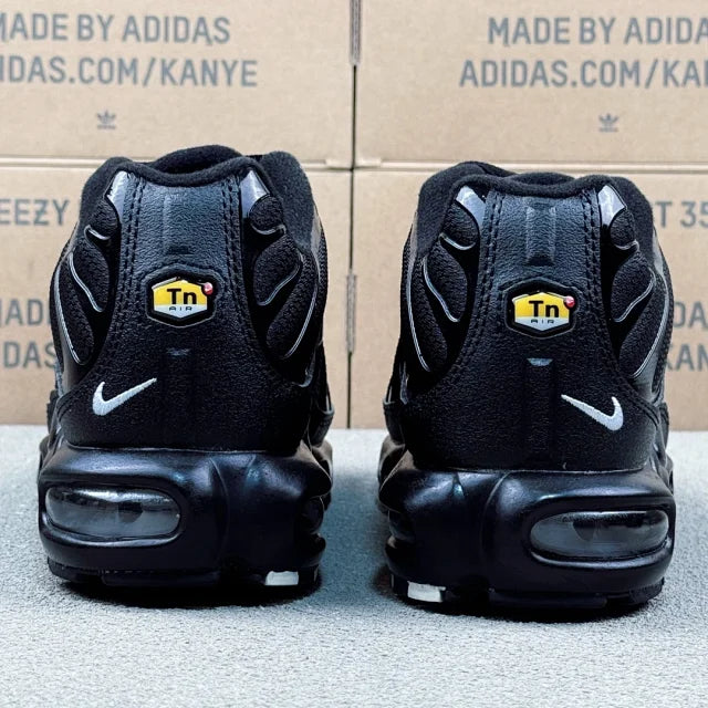 Nike TN Negru Alb Pantofi sport - prezentare produs