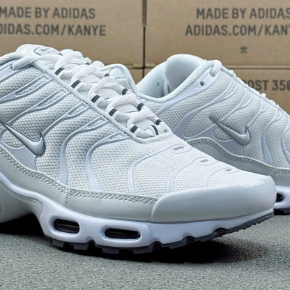 Nike TN Full Alb Pantofi sport - prezentare produs