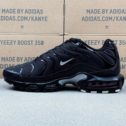 Nike TN Negru Alb - prezentare produs