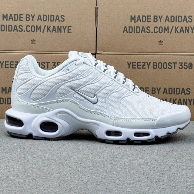 Nike TN Full Alb - prezentare produs
