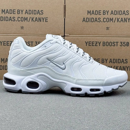 Nike TN Full Alb - prezentare produs