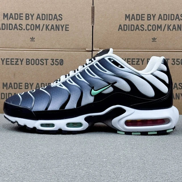Nike TN Alb Gri Pantofi sport - prezentare produs