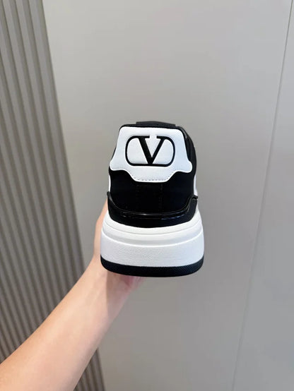 Valentino Trainers Gri Negru - prezentare produs