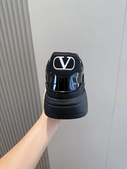 Valentino Trainers Piele Negru - prezentare produs