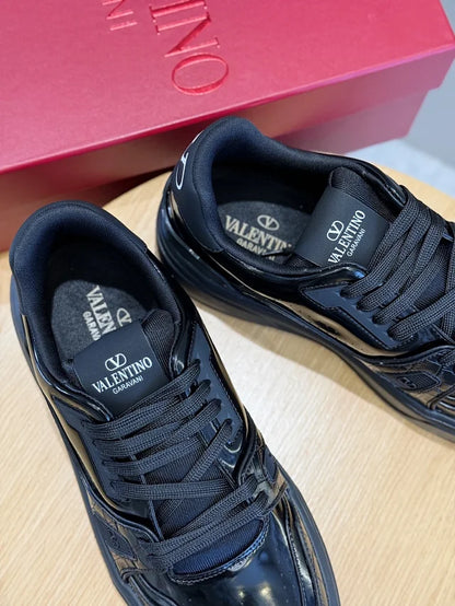 Valentino Trainers Piele Negru - prezentare produs