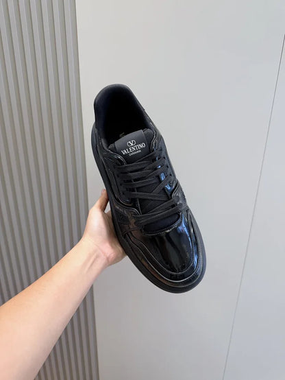 Valentino Trainers Piele Negru - prezentare produs