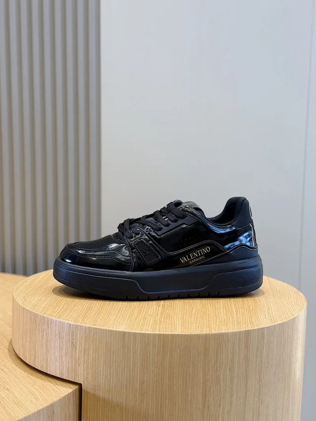 Valentino Trainers Negru Patent - prezentare produs