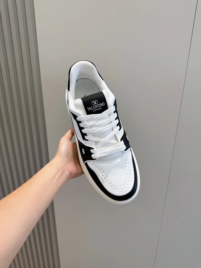 Valentino Trainers Negru Alb - prezentare produs