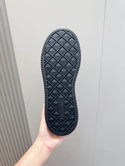 Valentino Trainers Alb Negru - prezentare produs