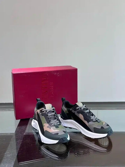 Valentino Trainers Army Camuflaj - prezentare produs