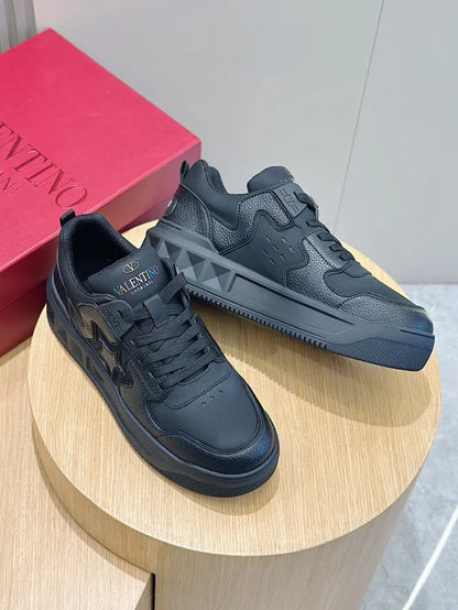 Valentino Trainers Negru - prezentare produs
