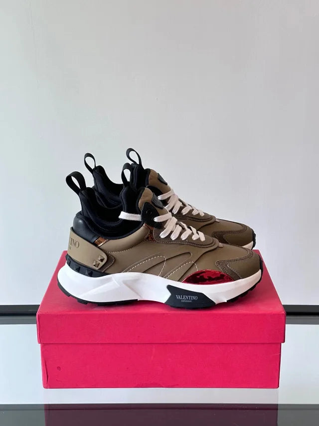 Valentino Trainers Maro - prezentare produs