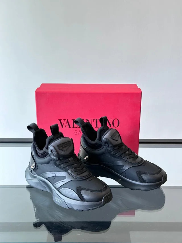 Valentino Trainers Negru - prezentare produs