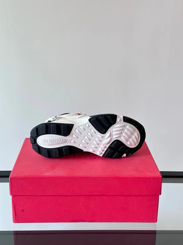 Valentino Trainers Alb - prezentare produs