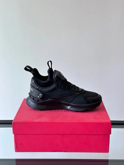 Valentino Trainers Negru - prezentare produs